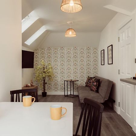 Lowbell House London Colney Buitenkant foto